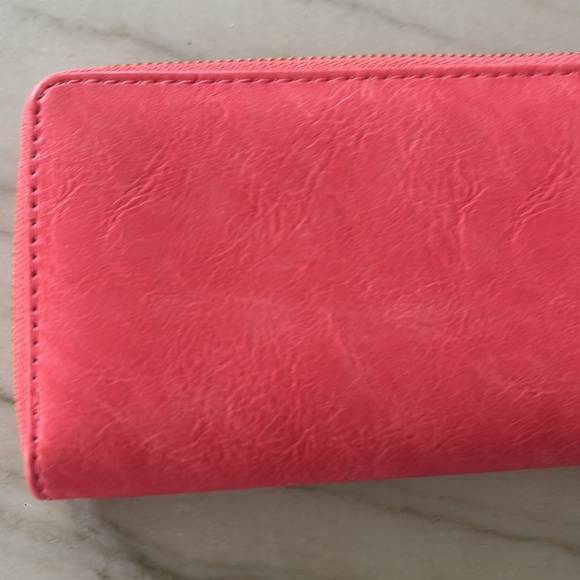 NWOT Pretty salmon pink wallet - Picture 3 of 7